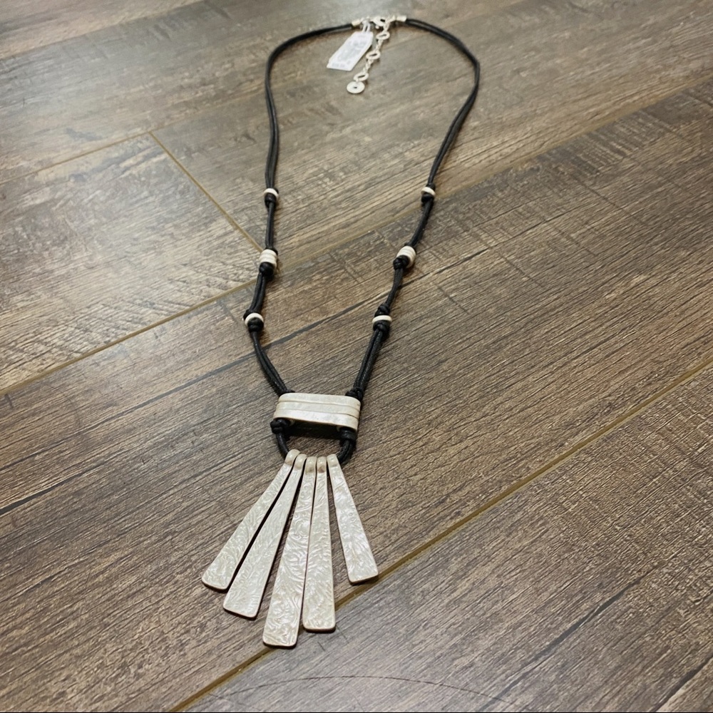 Karma Bella Necklace Silver and Black NWT New with Tags